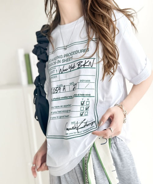 《Javaジャバコラボ》着回しを楽しめる。綿100%前後2wayフライトチェックインロゴ刺繍半袖Tシャツ jv1260299