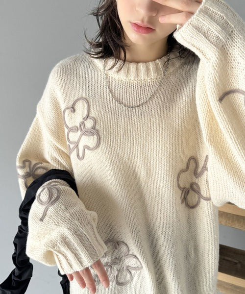 【mily bilet】秋冬のあったかニット。ウールライクフラワーコード刺繍ニットプルオーバーニット mi1149064