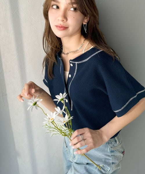 《JaVaジャバコラボ》“お洒落感アップ”は配色でつくる。前後2wayヘンリーネック配色ステッチフレンチスリーブワッフルカットソー jv1260495