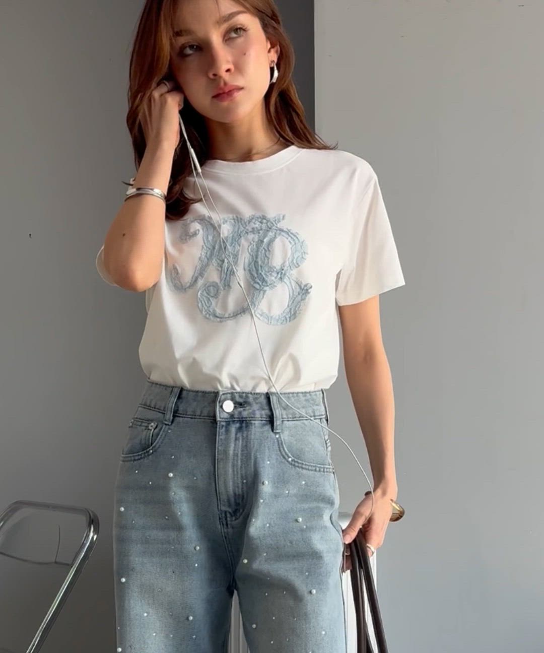 【mily bilet】1枚でサマになる。レースの透け感と光沢が魅力のレースワッペンTシャツ（半袖） mi1029185