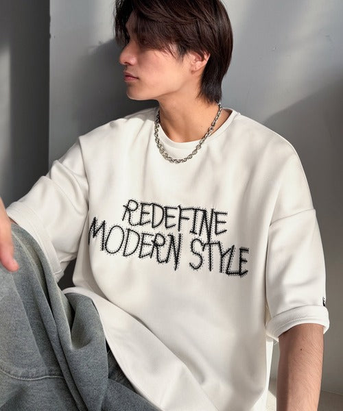 刺繍もシルエットもまるで3Dな主役級アイテム！立体刺繍ドレープダンボールTシャツ／3D Embroidered Draped Double-Knit T-Shirt co1010048