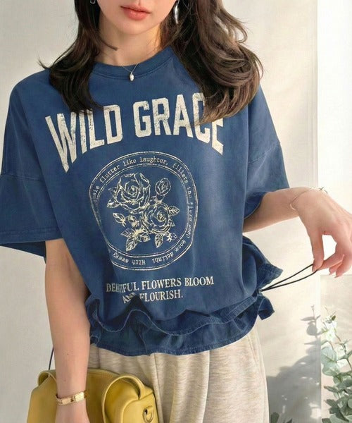 【mily bilet】甘辛バランスが叶う！綿100％ゆるシルエット裾ドロストフリルプリントTシャツ mi1329075