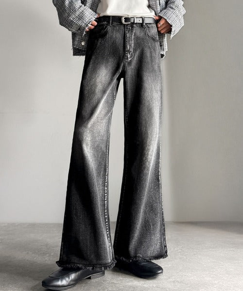 【Classical Origin】「スタイル盛れる。」ブラスト＆裾フリンジ加工ストレッチ素材スリムフレアデニムパンツ／Blasted & Fringed Stretch Slim Flare Denim Pants co0900008