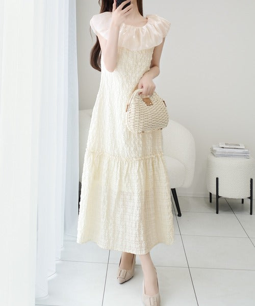 【mily bilet】甘さと気品を一枚に。ビッグオーガンジーケープ付きオフショル２WAYシアーエンボスワンピース mi1139087