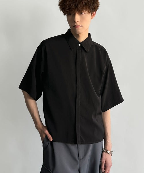 Cropper Box Style Hidden Placket Shirt ／比翼デザインショート丈シャツ co1010005