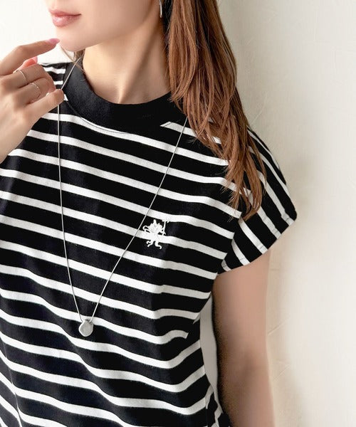 大人女子の上品ベーシック。綿100％シルケットモックネックフレンチTシャツ(刺繍) ce1260395