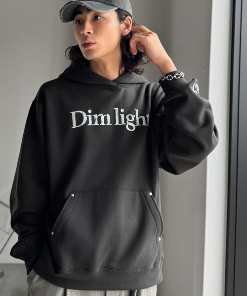 【Classical Origin】「フードの存在感。」裏起毛ロゴ＆スタッズ使いプルパーカー／Brushed Lining Logo＆Stud Accents Pullover Hoodie co1150071