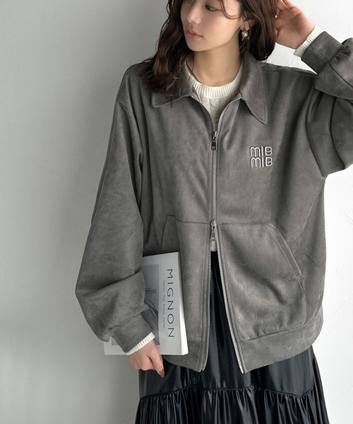 【mily bilet】柔らかタッチで上品見え◎立体刺繍デザインスエードポンチ素材ダブルジップアウター mi1359028