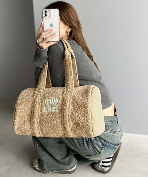 【mily bilet】ふわもこ感がたまらない主役バッグ♪ロゴ刺繍ボアボストンバッグ mi1179067