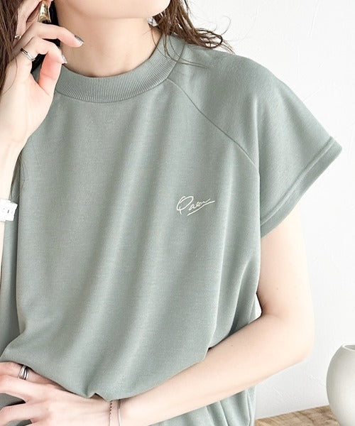 キレイめ大人のフレンチ袖。胸刺繍ラグランモックネックフレンチTシャツ ce1010311