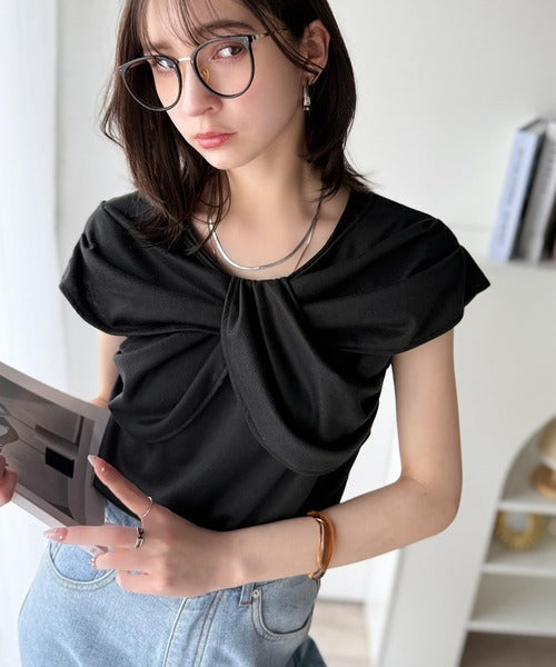 ”きれいめラフ”にこれ一択♪胸元ツイストリボンデザインTシャツ（半袖） ce1110121