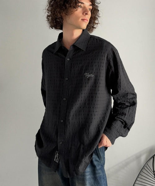 【Classical Origin】「凹凸感の存在感。」綿100％胸元刺繍入りドビー織シャツ（長袖）／Dobby Weave  Embroidered Shirt co1320003
