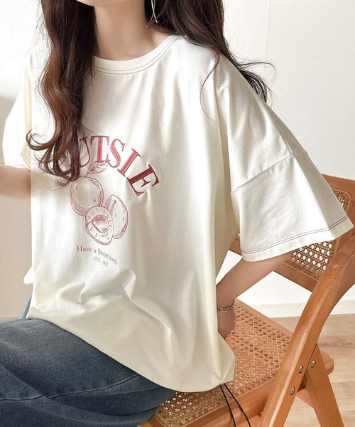 毎日のスタイルを楽しく彩る。前後2way裾ドロストフルーツグラフィックTシャツ ce1050269