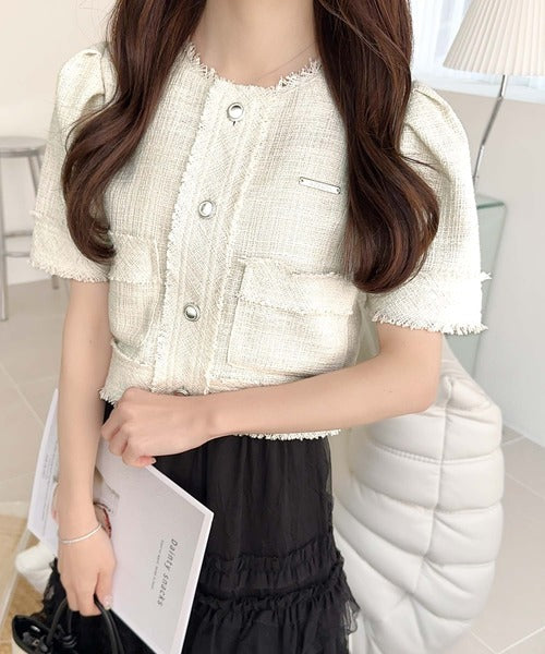 【mily bilet】女性らしさ漂う。ロゴプレート使い半袖ラメ入りツイードジャケット mi1019084