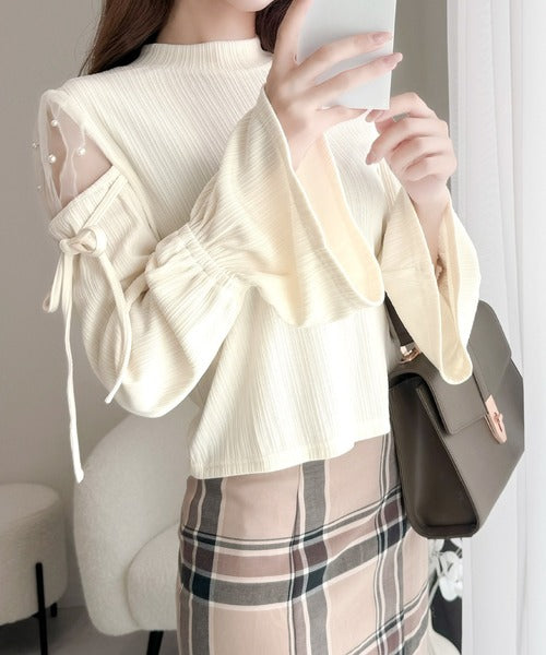 【mily bilet】どこから見ても胸キュンな贅沢デザイン。肩チュールシアーパール付きリブリボンカットソー mi1139043
