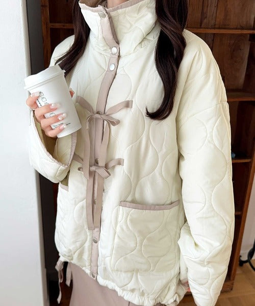 【mily bilet】フェミニンに着こなせる秋冬アウター。リボン使いパイピング配色キルティングモンスターコート mi1019060