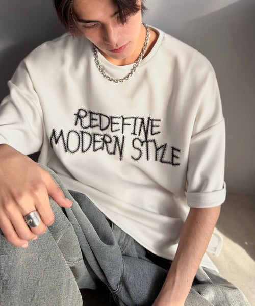 刺繍もシルエットもまるで3Dな主役級アイテム！立体刺繍ドレープダンボールTシャツ／3D Embroidered Draped Double-Knit T-Shirt co1010048