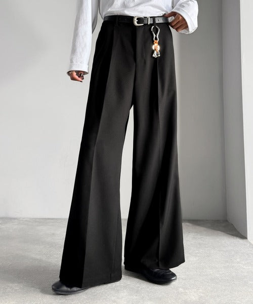 【Classical Origin】「美しい落ち感。」 ワンタックセンタープレスフレアスラックス／One-tuck center-pressed flared slacks co1150042