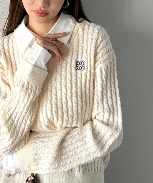 【mily bilet】一枚着るだけで、重ね着風。シャツレイヤード風ロゴ刺繍リブニットプルオーバー（長袖） mi1029172