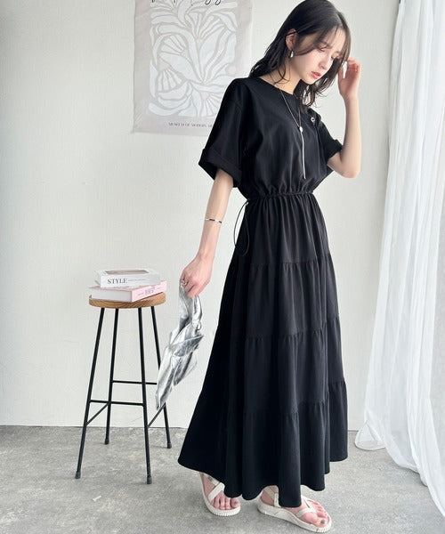 女性らしさを引き立てるデザインが魅力。胸刺繍ドロストティアードワンピース ce1260391