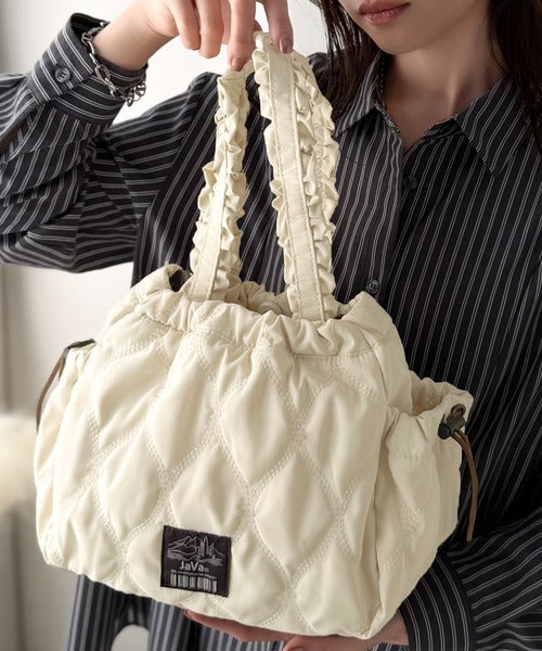 《JaVaジャバコラボ》可愛いだけじゃない。毎日持ちたくなる！フリル×キルティング ギャザーハンドルバッグ(ショルダー2WAY) jv1070274