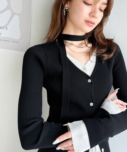 【mily bilet】洗練されたレイヤードスタイル。チョーカー紐付きレイヤード風Vネックカーディガン(長袖） mi1029108