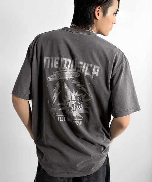 「1着でキマる。」ピグメント加工マットグラフィック柄Tシャツ / Pigment-Washed Matte Graphic T-Shirt co1150028