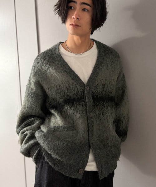 グラデーションボーダー柄Vネックニットカーディガン／Gradient Stripe V-Neck Cardigan co1150120
