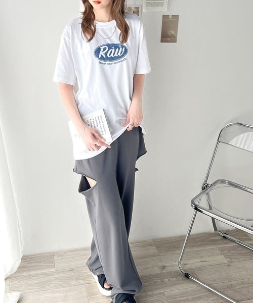 レトロムードが際立つ。綿100%オーバルロゴTシャツ mo1310042
