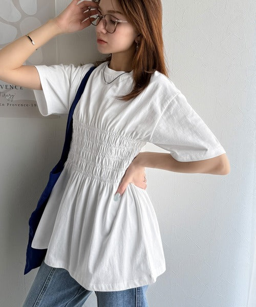 ふわっと広がるAラインで魅せる。シャーリングデザインTシャツ（半袖） ce1050298