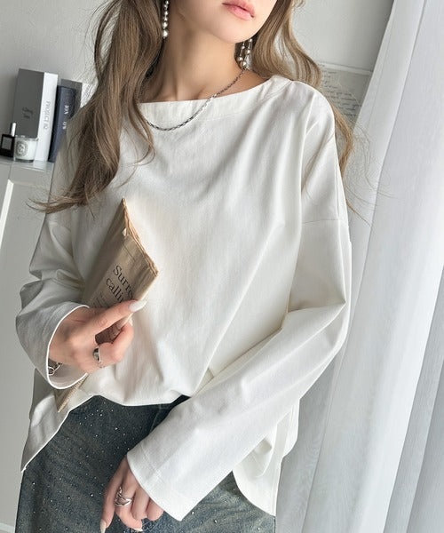 女性らしさ漂う、大人シンプル。シルケット風ボートネックロンTee ce1050246