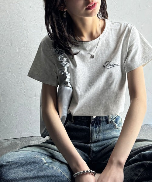 【sustaina+】こなれ感たっぷり。オーガニックコットン100％胸元PAEAN刺繍Tシャツ(半袖) ce1260401