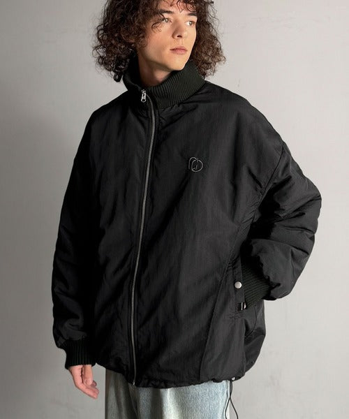 【Classical Origin】「防寒高機能。」リブハイネック中綿入りモンスターオーバージャケット／Ribbed High-Neck Padded Monster Oversized Jacket co1010036