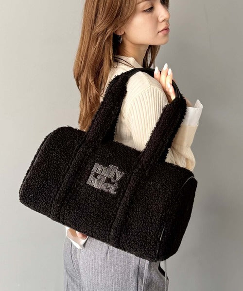 【mily bilet】ふわもこ感がたまらない主役バッグ♪ロゴ刺繍ボアボストンバッグ mi1179067