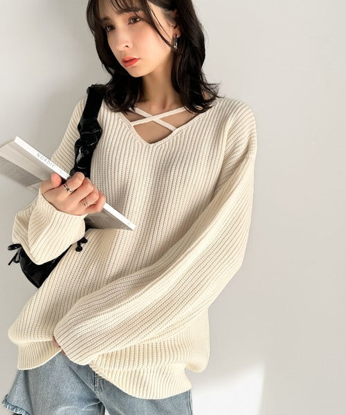 【mily bilet】キュートなふんわりスタイル。2wayプレート使いクロスデザイン畦編みニットプルオーバー（長袖） mi1029103