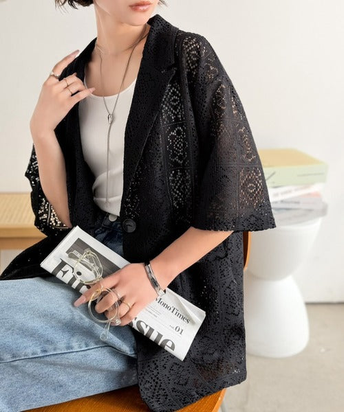 繊細なレースがつくる、大人のための“雰囲気服”。ポケットつきパネルレーステーラードジャケット（半袖） ce1010608
