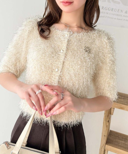 【mily bilet】ふんわり大人可愛い。ラメシャギーブローチ付きワンオフショル前後２WAYカーディガン mi1259012