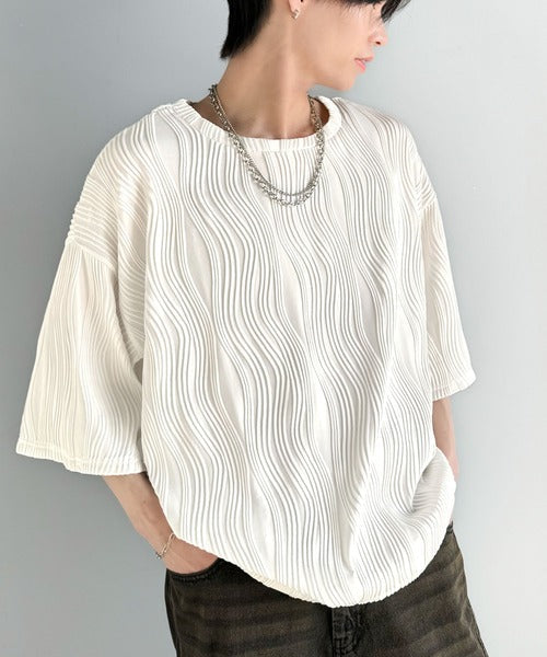 涼しくキマる、大人のリラックス。オーバーサイズウェーブ柄ジャガード半袖Ｔシャツ（メンズ） cm1010429