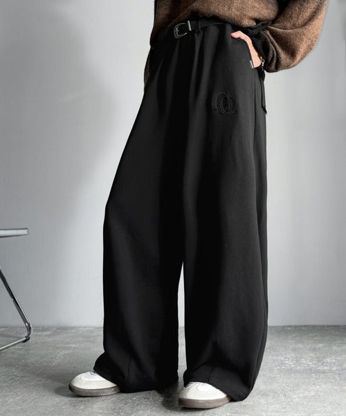 【Classical Origin】「シルエット推し。」アップリケデザインオーバーサイズスウェットパンツ／Applique Detail Oversized Sweatpants co1150046