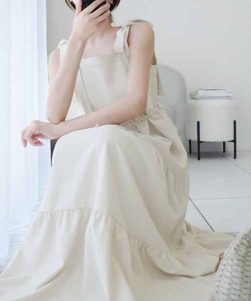 【mily bilet】上品な大人の甘さ惹き立てる、麻ライクなリボン使いキャミティアードワンピース（ロング） mi0789008