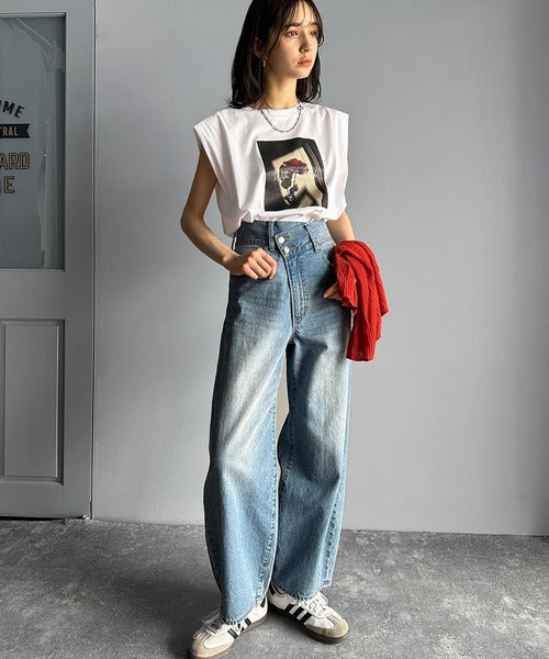 シンプルなのに着映える！お花フォトプリントシルケット加工フレンチスリーブTシャツ ce1020197