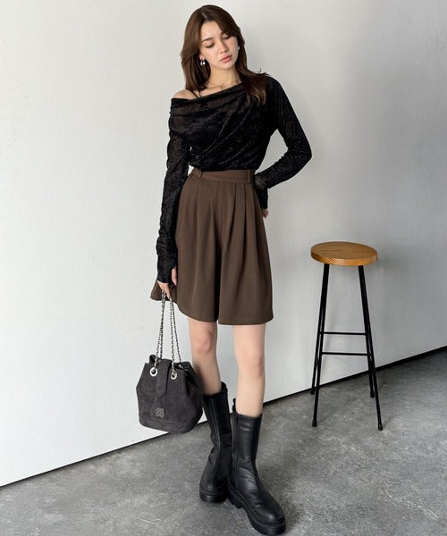【mily bilet】一歩先のオシャレにアップデート！クラッシュベロアワンオフショルドレーププルオーバー（サムホール付き） mi1269007