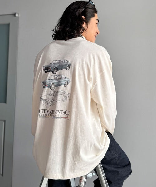 《JaVaジャバコラボ》ヴィンテージ感漂う綿100%クラシックカーグラフィックTシャツ（長袖） jo1150067