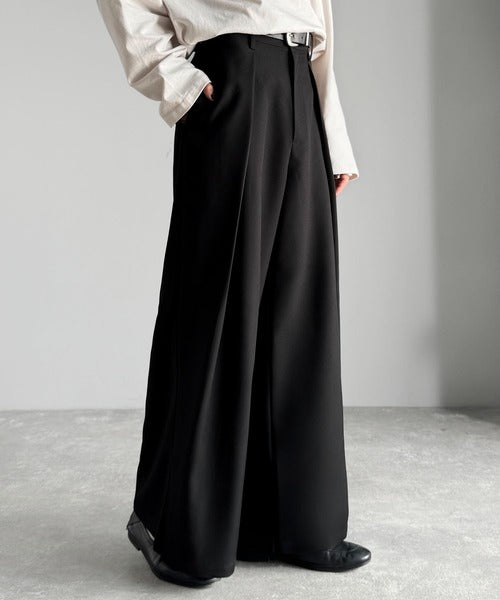 【Classical Origin】「袴型立体シルエット。」インタックワイドフレアスラックス／In-Tuck Design Wide Flared Pants co1150055