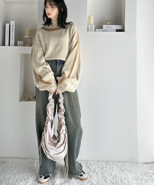 【mily bilet】機能性も可愛さも♪ギャザーが目を惹く、ドロストデザインベロアショルダーバッグ mi1159035