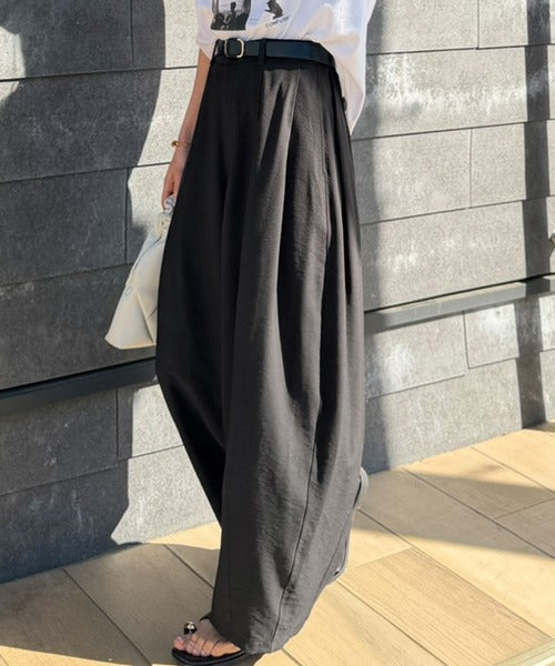 【UVカット・接触冷感機能付き】バレルシルエットでスッキリと、大胆に。ビンテージワッシャー加工 リネンライクタックボリュームパンツ ce0940260