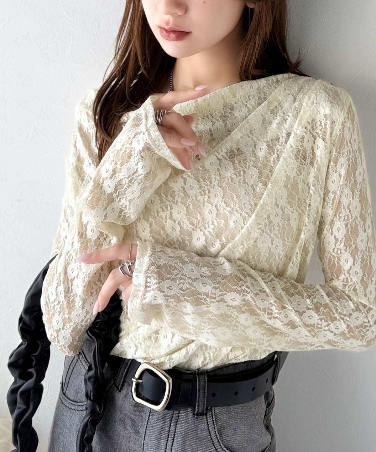 【mily bilet】甘さと上品さを叶える。着回し抜群な花柄レースフラワープリントドレープカットソー(長袖) mi1269005