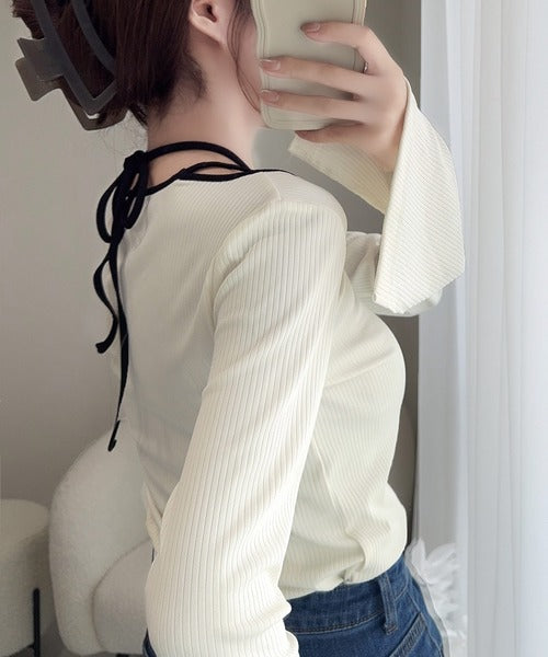 【mily bilet】程よい肌見せで女性らしく。チョーカー使いパイピング配色袖フレアカットソー mi1249001
