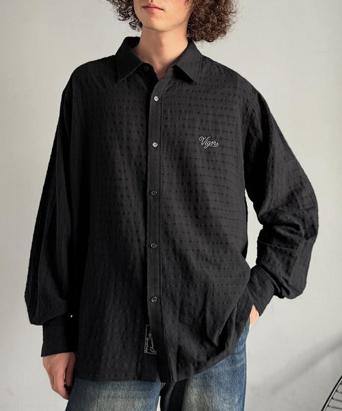 【Classical Origin】「凹凸感の存在感。」綿100％胸元刺繍入りドビー織シャツ（長袖）／Dobby Weave  Embroidered Shirt co1320003