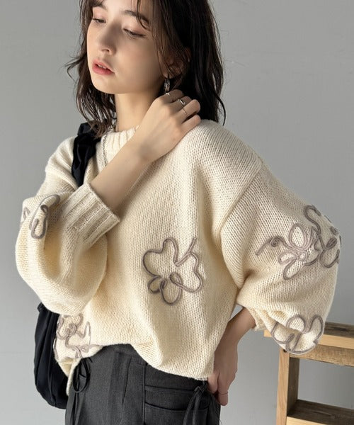 【mily bilet】秋冬のあったかニット。ウールライクフラワーコード刺繍ニットプルオーバーニット mi1149064